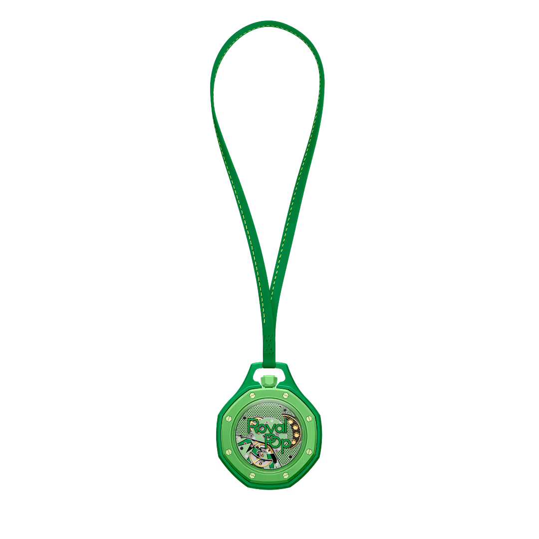 Royal Pop Green Eight vue arrière — fond saphir transparent, mouvement Sistem51 décoré Pop Art, cordon vert