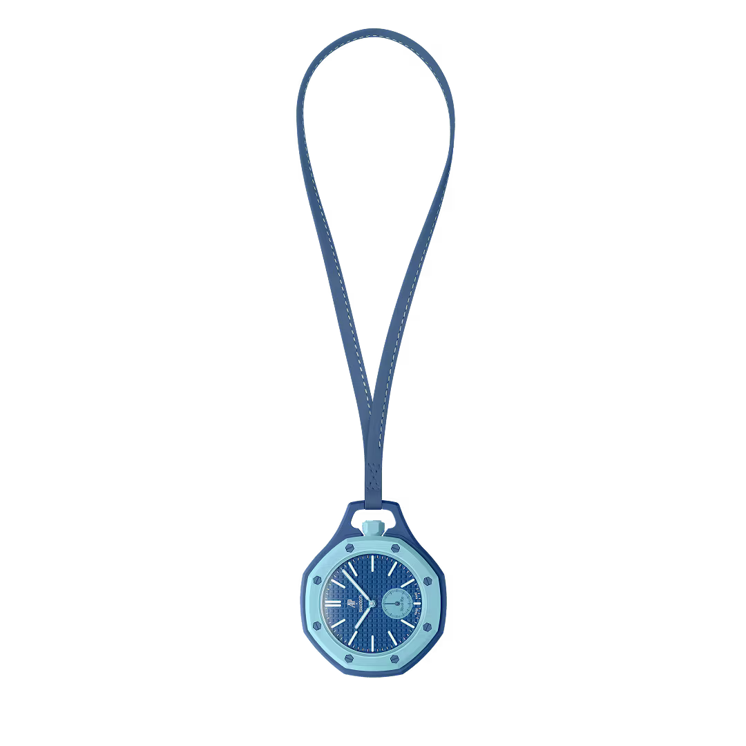 Montre de poche Savonnette Royal Pop Làn Ba vue de face — cadran Tapisserie bleu profond, sous-cadran petite seconde, lunette octogonale bleu clair, cordon cuir bleu