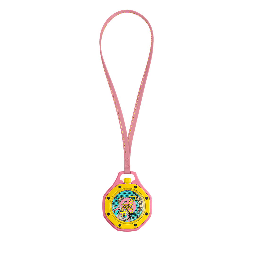 Royal Pop OTG ROZ vue arrière — fond saphir transparent, mouvement Sistem51 remontage manuel décoré Pop Art, indicateur réserve de marche au barillet, cordon rose
